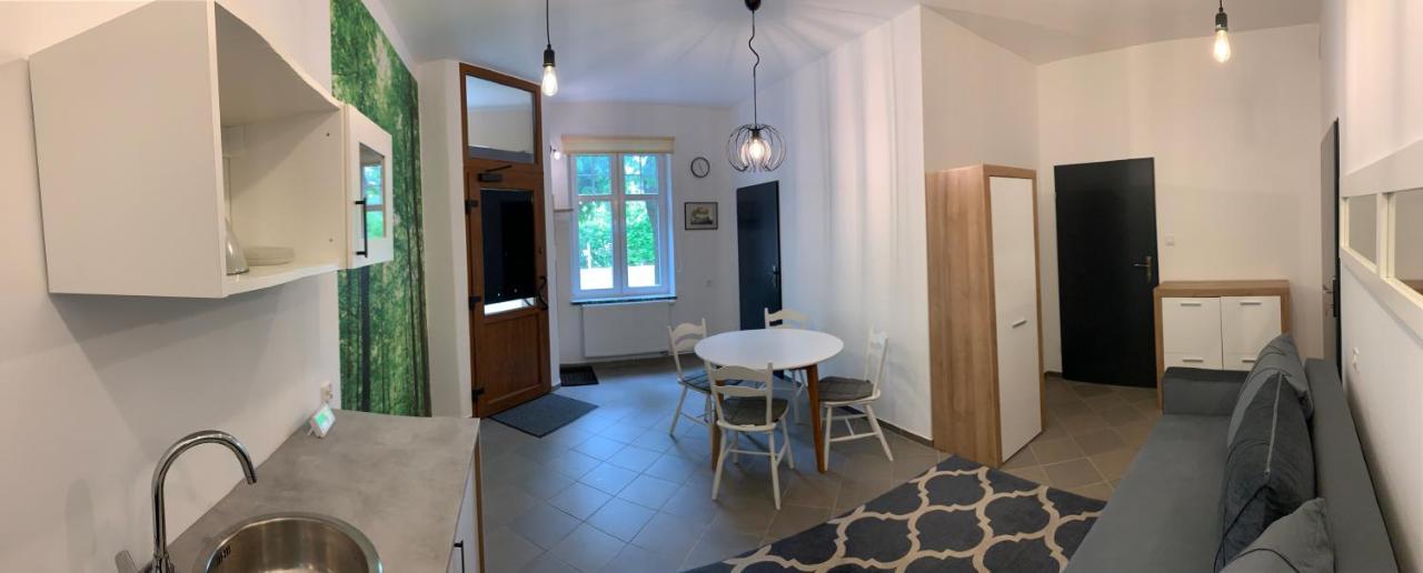 רז'ל Apartamenty Stacja מראה חיצוני תמונה