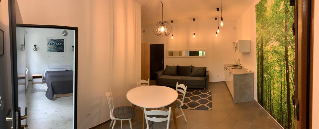 רז'ל Apartamenty Stacja מראה חיצוני תמונה